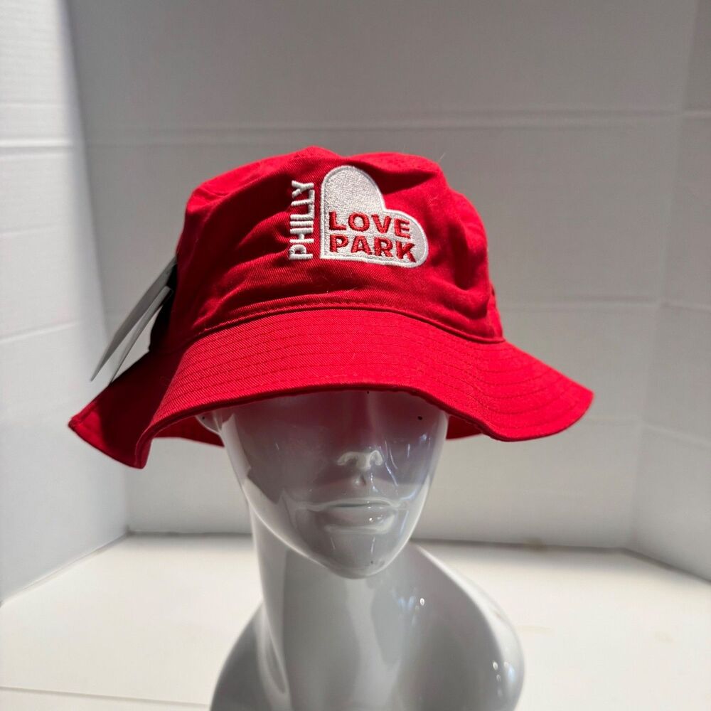 Fersten Worldwide 100% Cotton Red Bucket Hat Philly Love Park Embroidered
